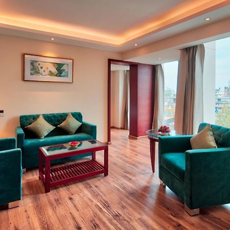 Golden Tulip Essential Jaipur Hotel Екстериор снимка