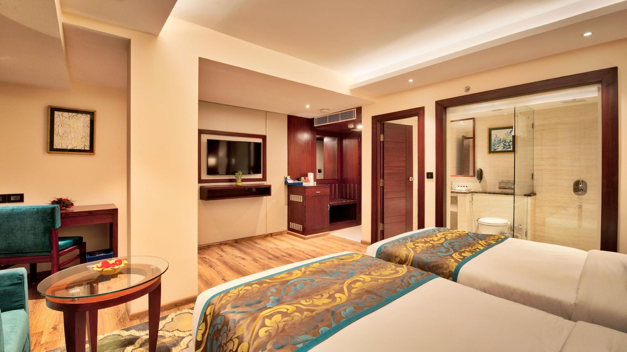 Golden Tulip Essential Jaipur Hotel Екстериор снимка
