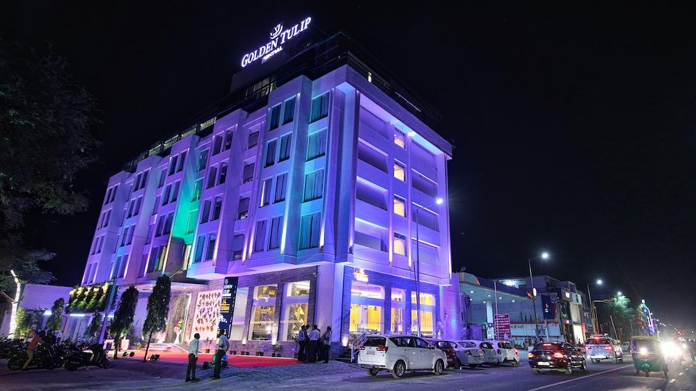 Golden Tulip Essential Jaipur Hotel Екстериор снимка