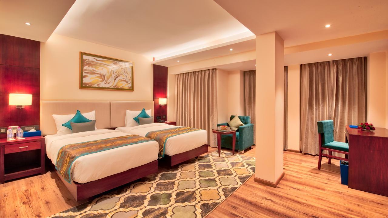 Golden Tulip Essential Jaipur Hotel Екстериор снимка