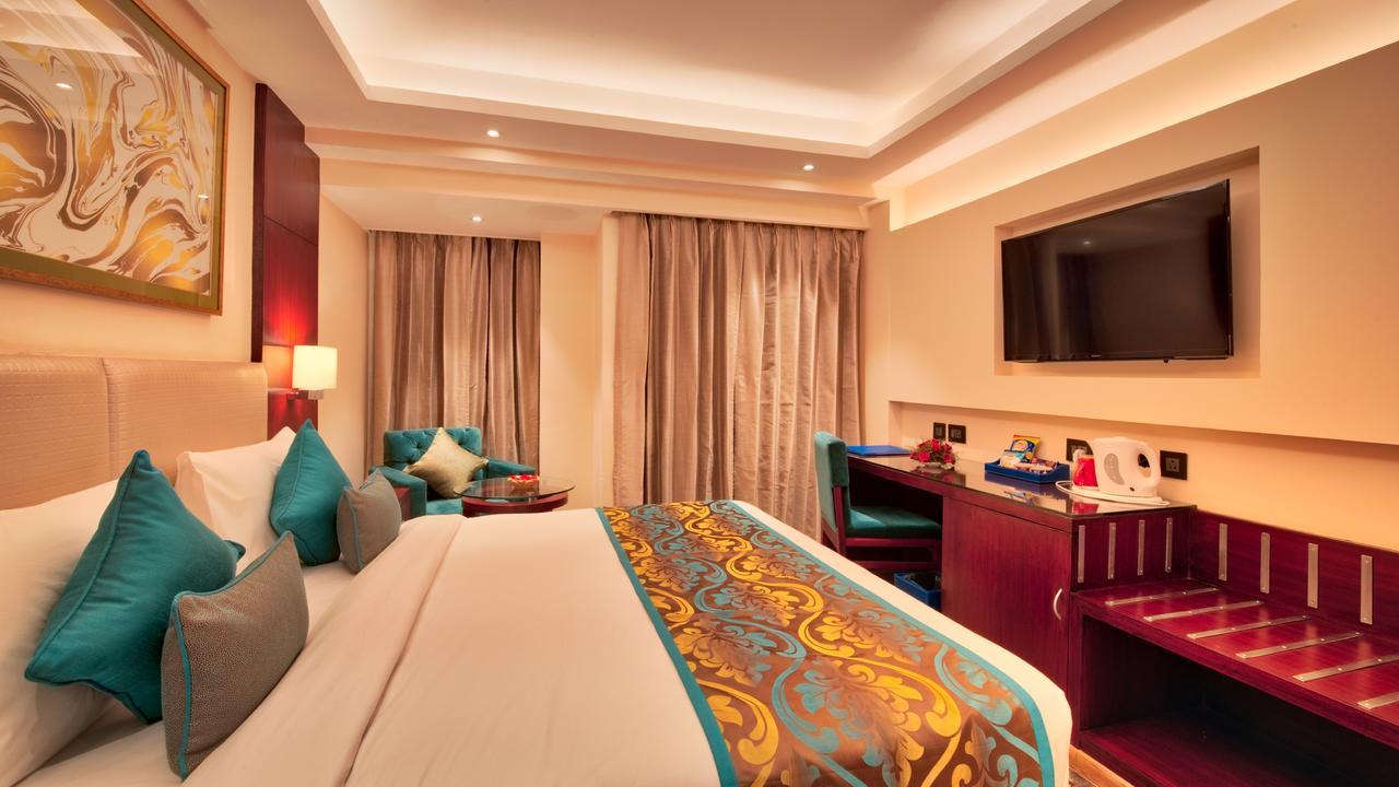 Golden Tulip Essential Jaipur Hotel Екстериор снимка