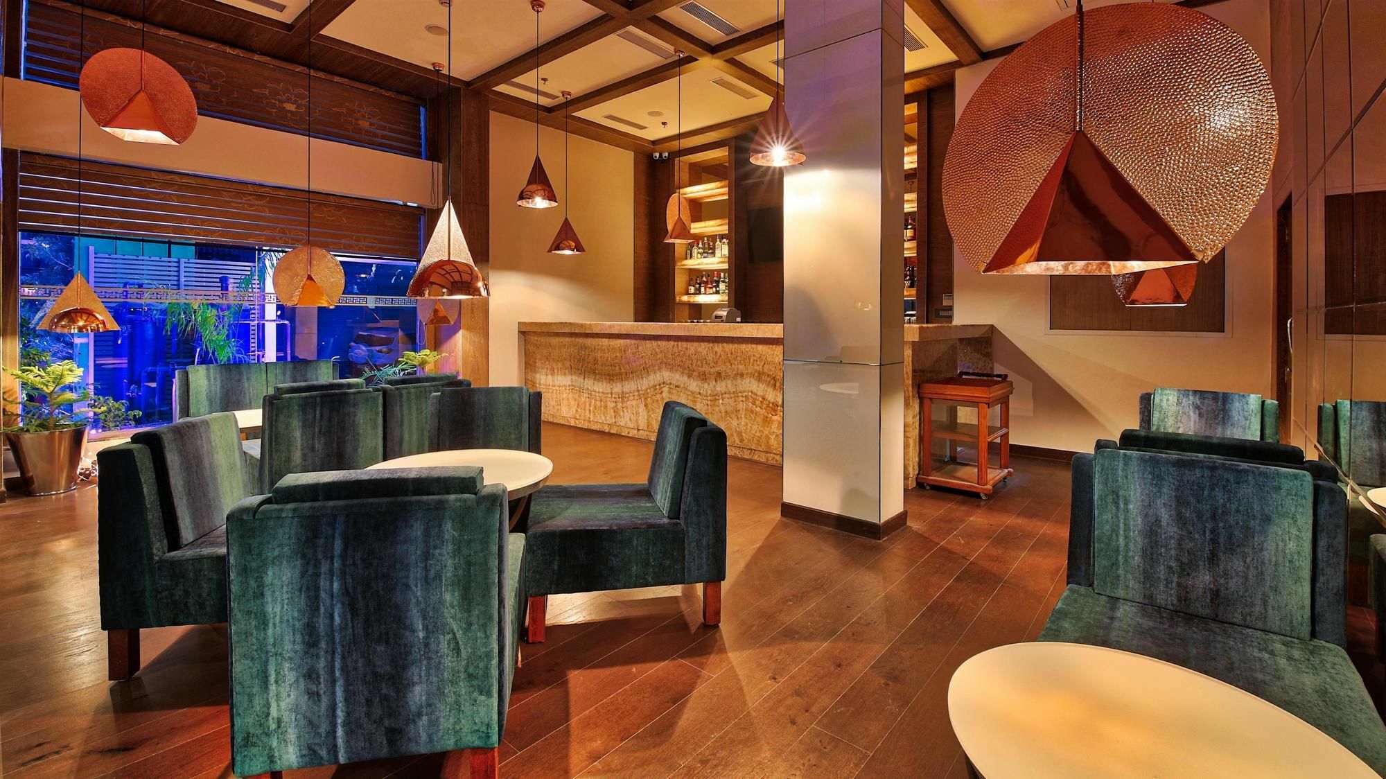 Golden Tulip Essential Jaipur Hotel Екстериор снимка